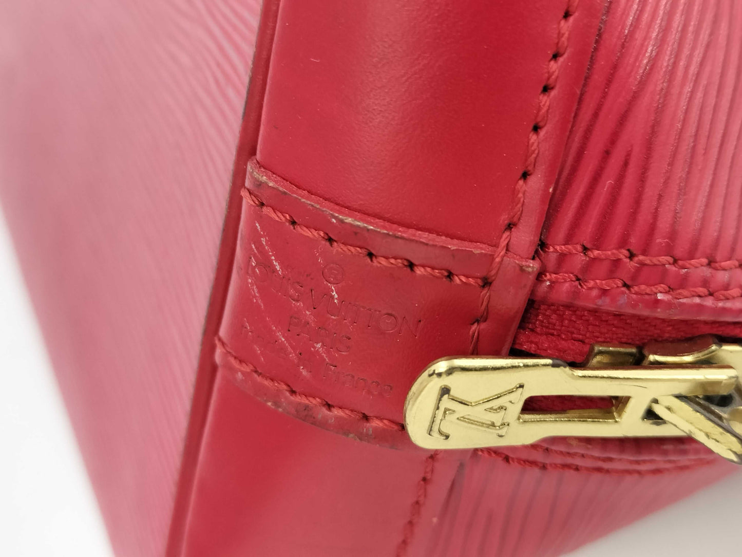 LOUIS VUITTON Epi Alma Shoulder Bag