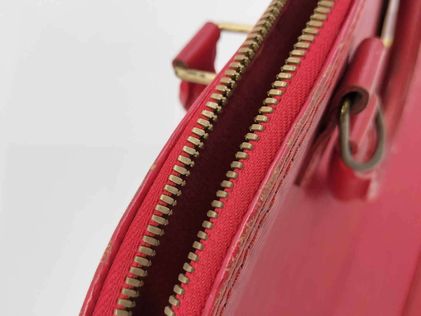 LOUIS VUITTON Epi Alma Shoulder Bag