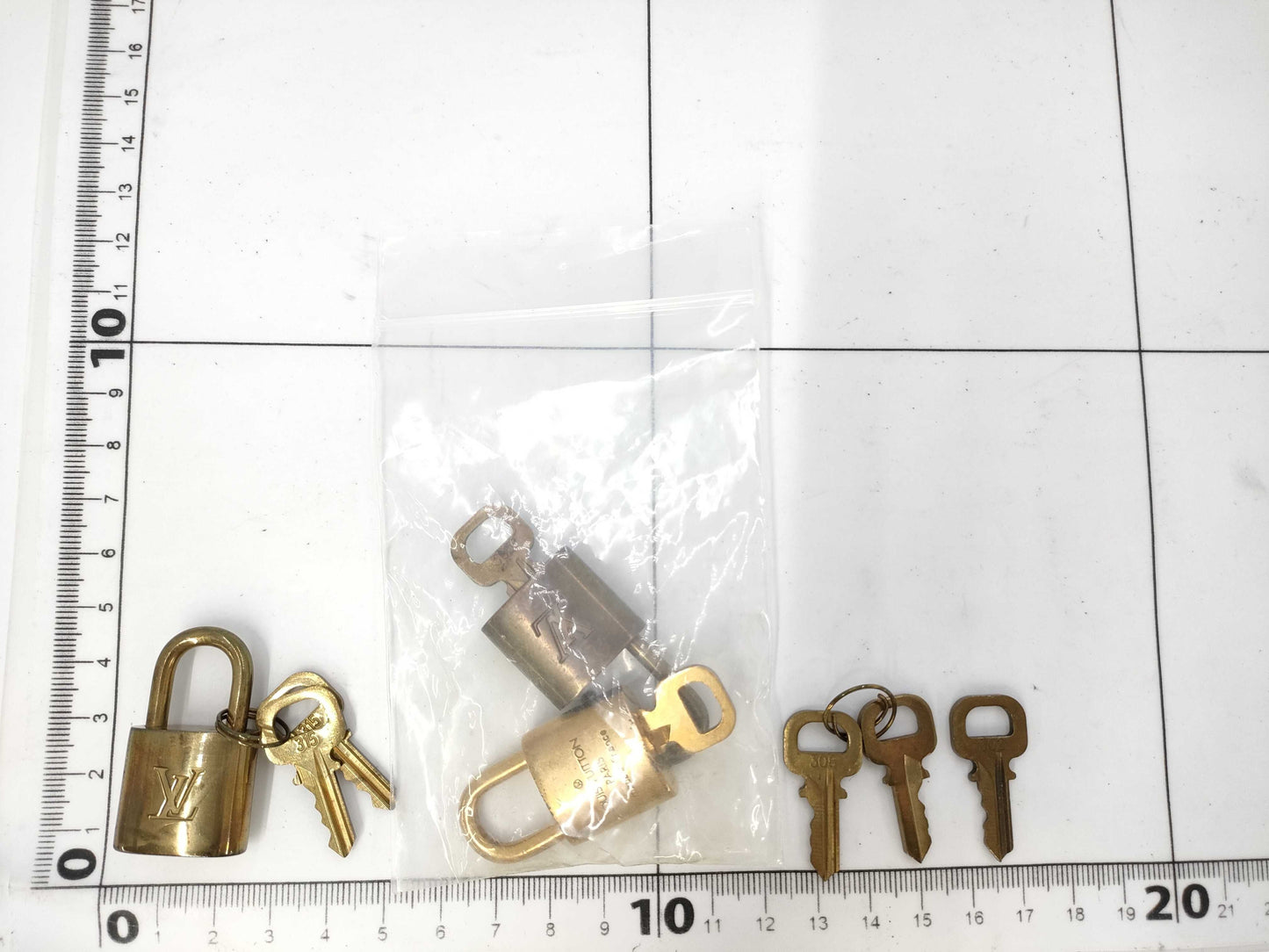 LOUIS VUITTON OUIS VUITTON Padlock 3-Piece Set Other Accessories