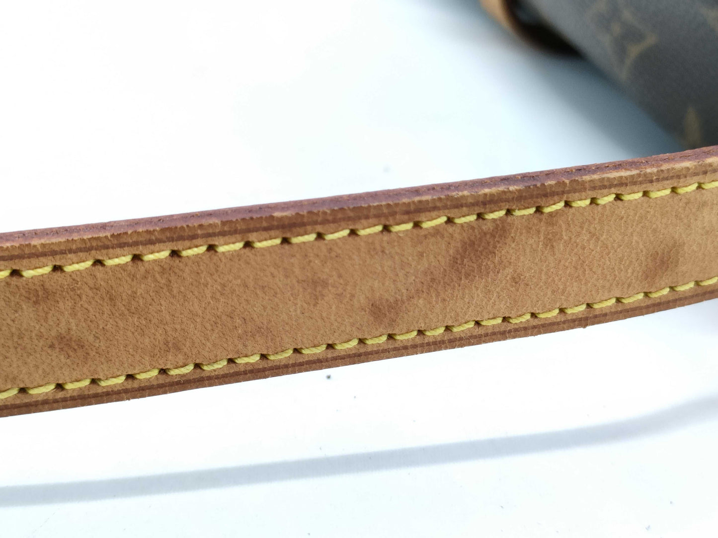 LOUIS VUITTON Monogram M42256 Saumur 30 Shoulder Bag