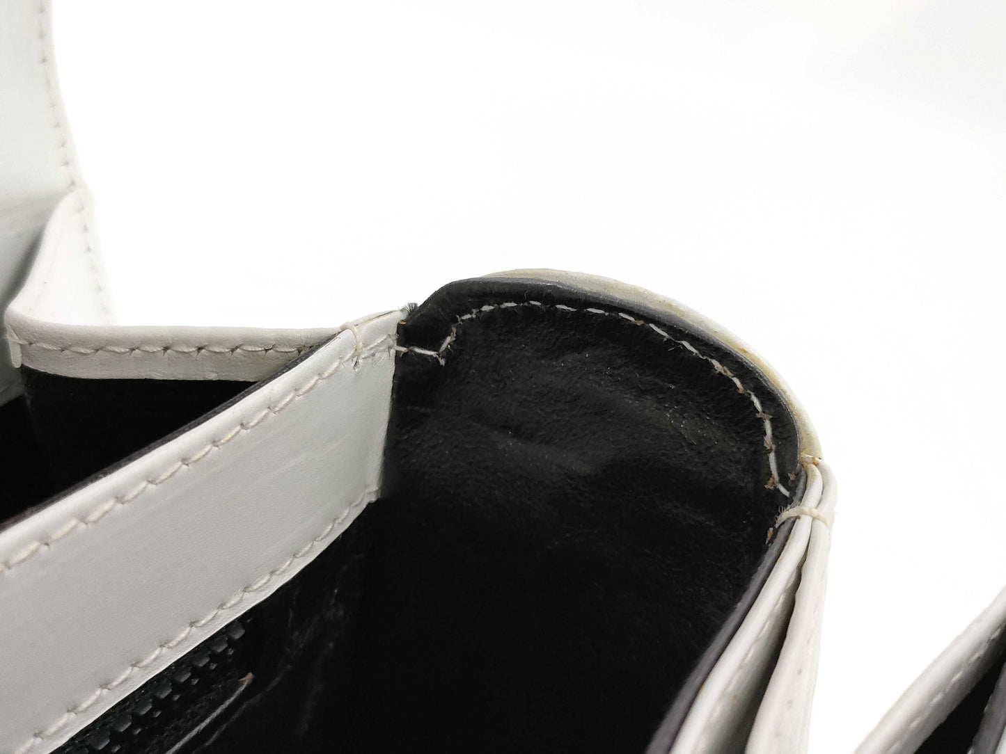 BALLY Leather Handbag