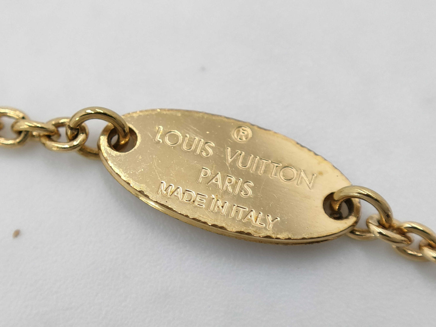LOUIS VUITTON Essential V Necklace M61083 Necklace