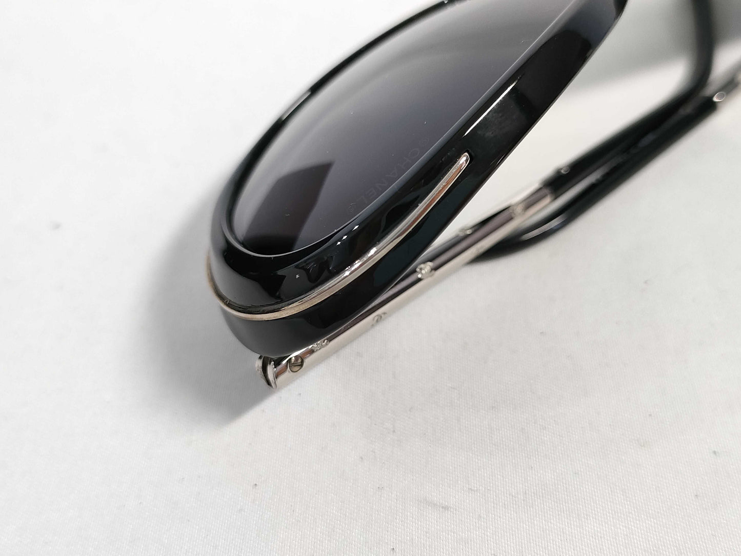 CHANEL Coco Mark BC12936504 Coco Mark Sunglasses with Case