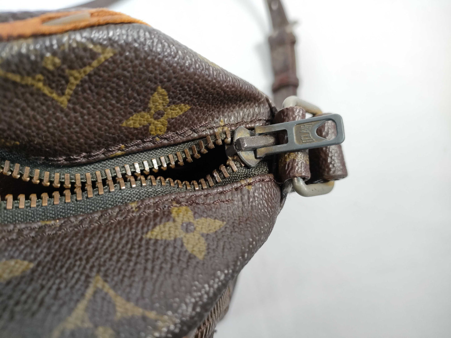 LOUIS VUITTON RFID verification failed. Serial number verification failed. Monogram M45244 Nile Shoulder Bag.