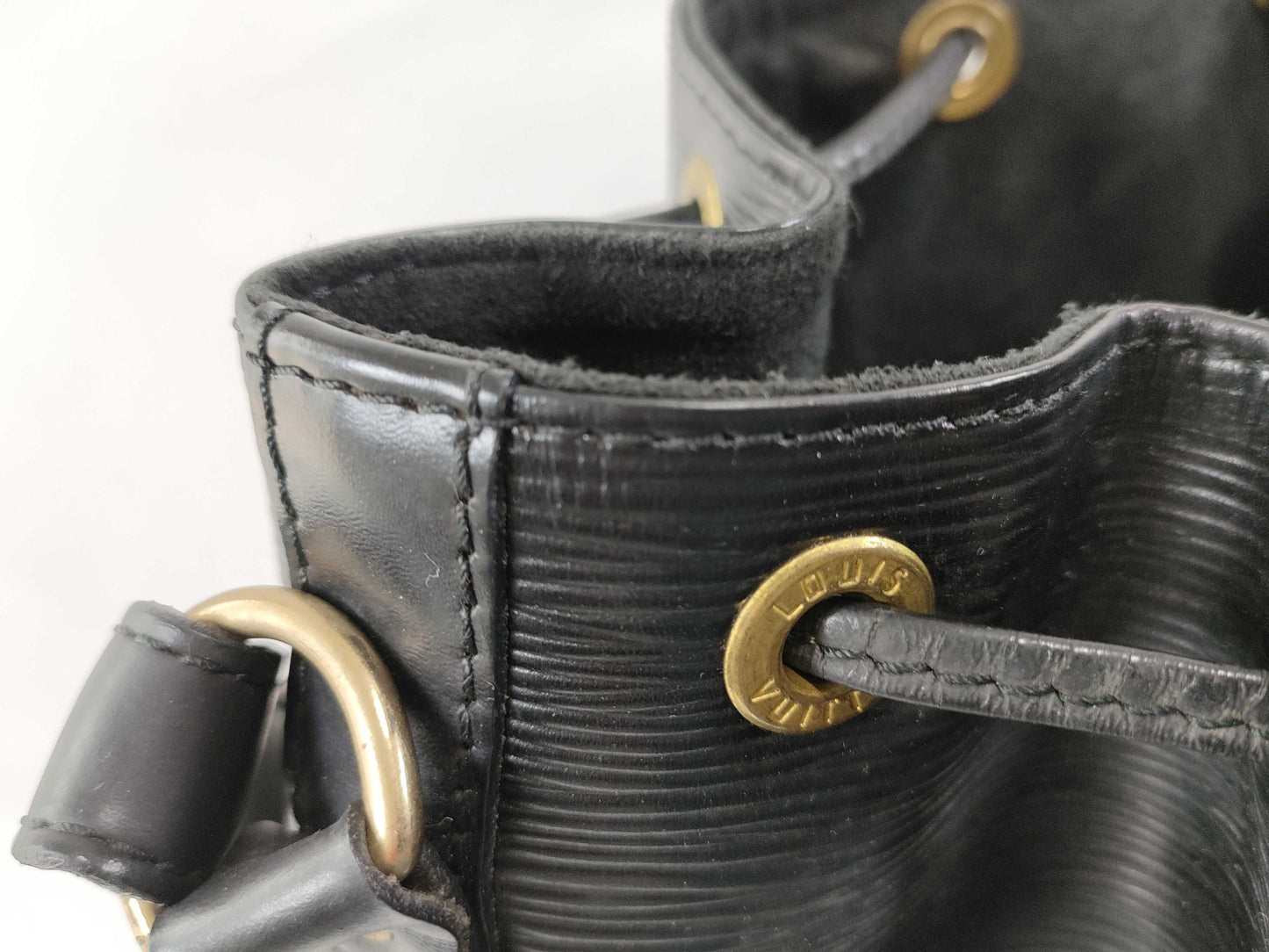 LOUIS VUITTON Unidentified Epi Noe Black Shoulder Bag