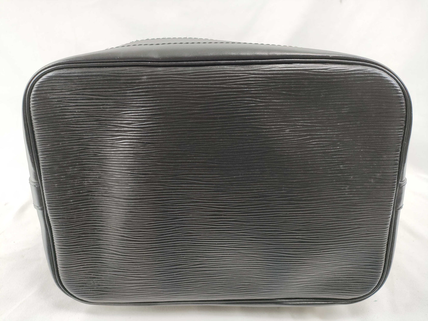 LOUIS VUITTON Unidentified Epi Noe Black Shoulder Bag