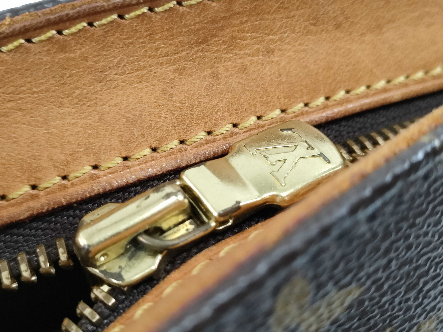 LOUIS VUITTON Monogram M51290 Drouot Shoulder Bag