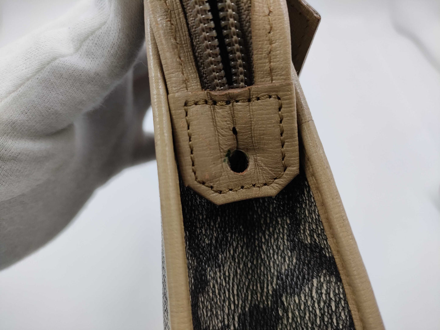 Yves Saint Laurent Logo Second Bag