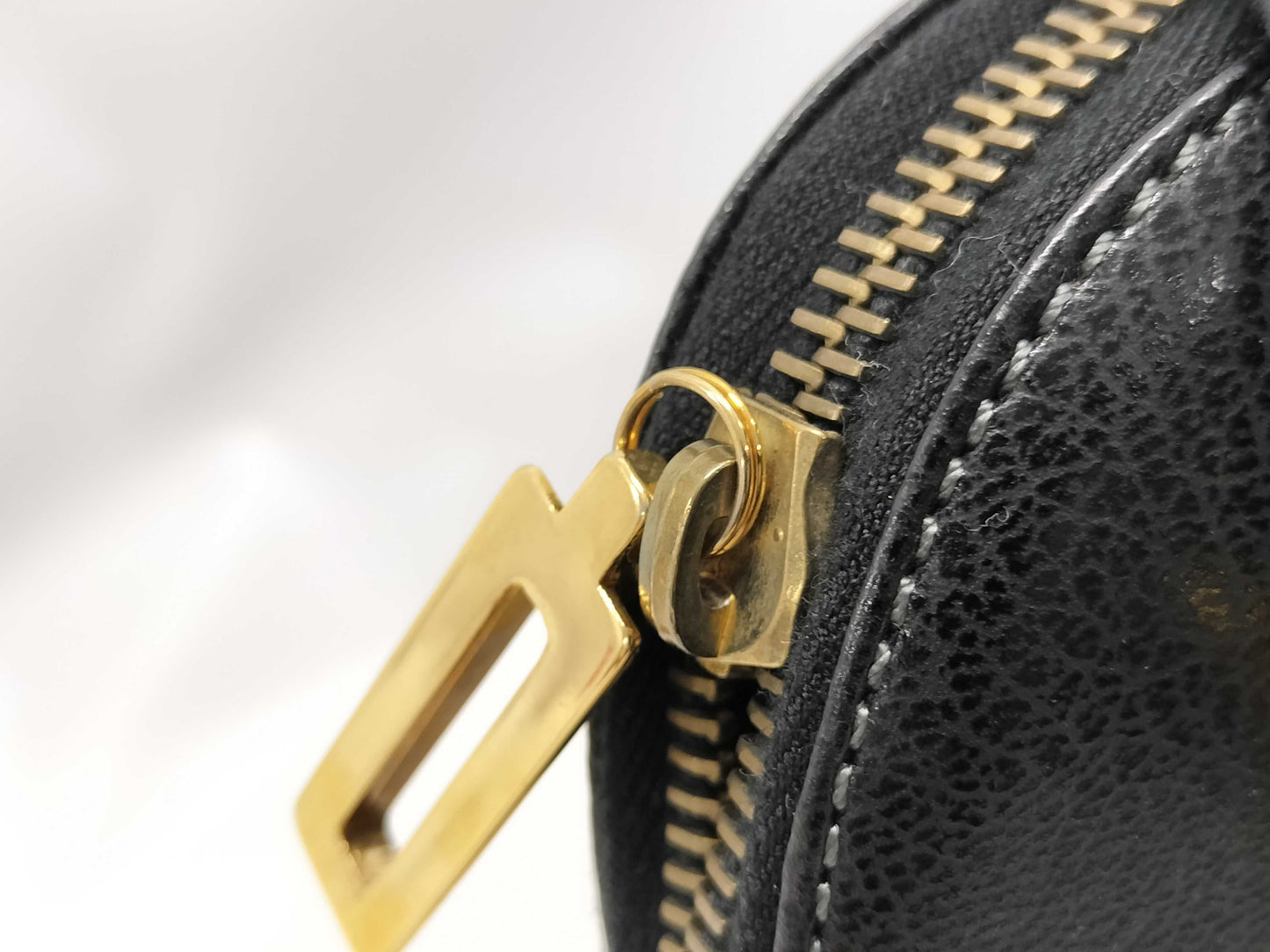 Salvatore Ferragamo Leather Shoulder Bag Shoulder Bag