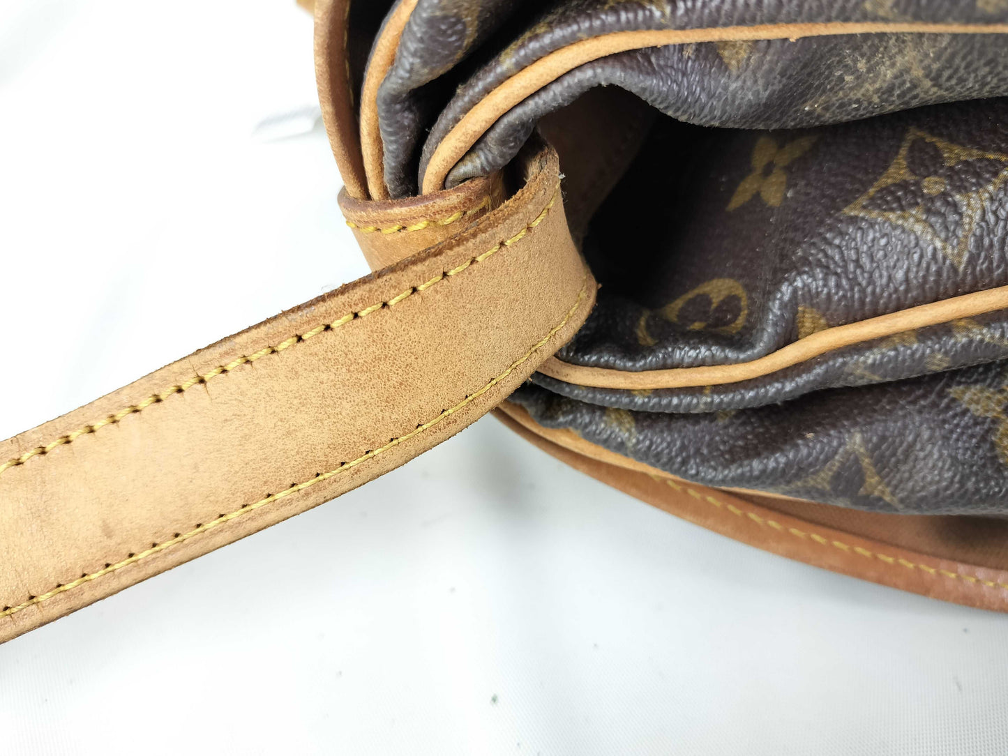 LOUIS VUITTON 882VI Monogram M42254 Saumur 35 Shoulder Bag