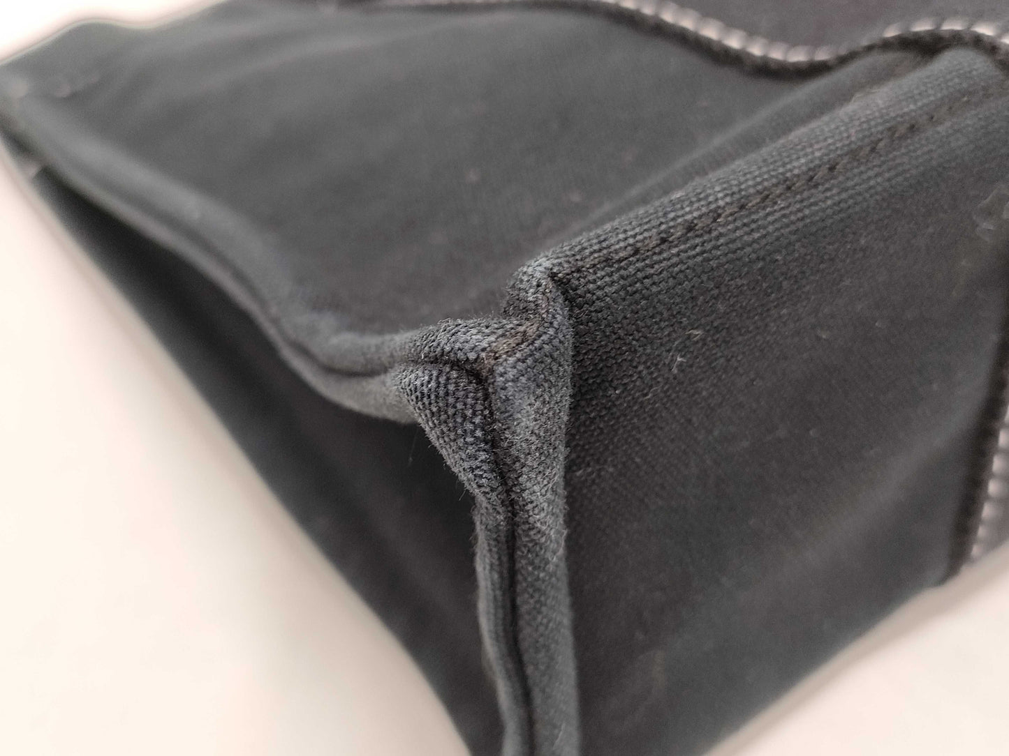 HERMES Deauville PM Handbag