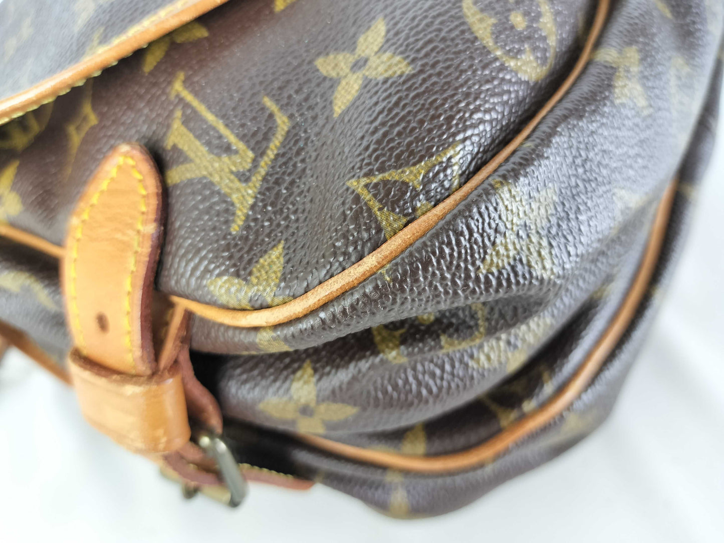 LOUIS VUITTON 882VI Monogram M42256 Saumur 25 Shoulder Bag