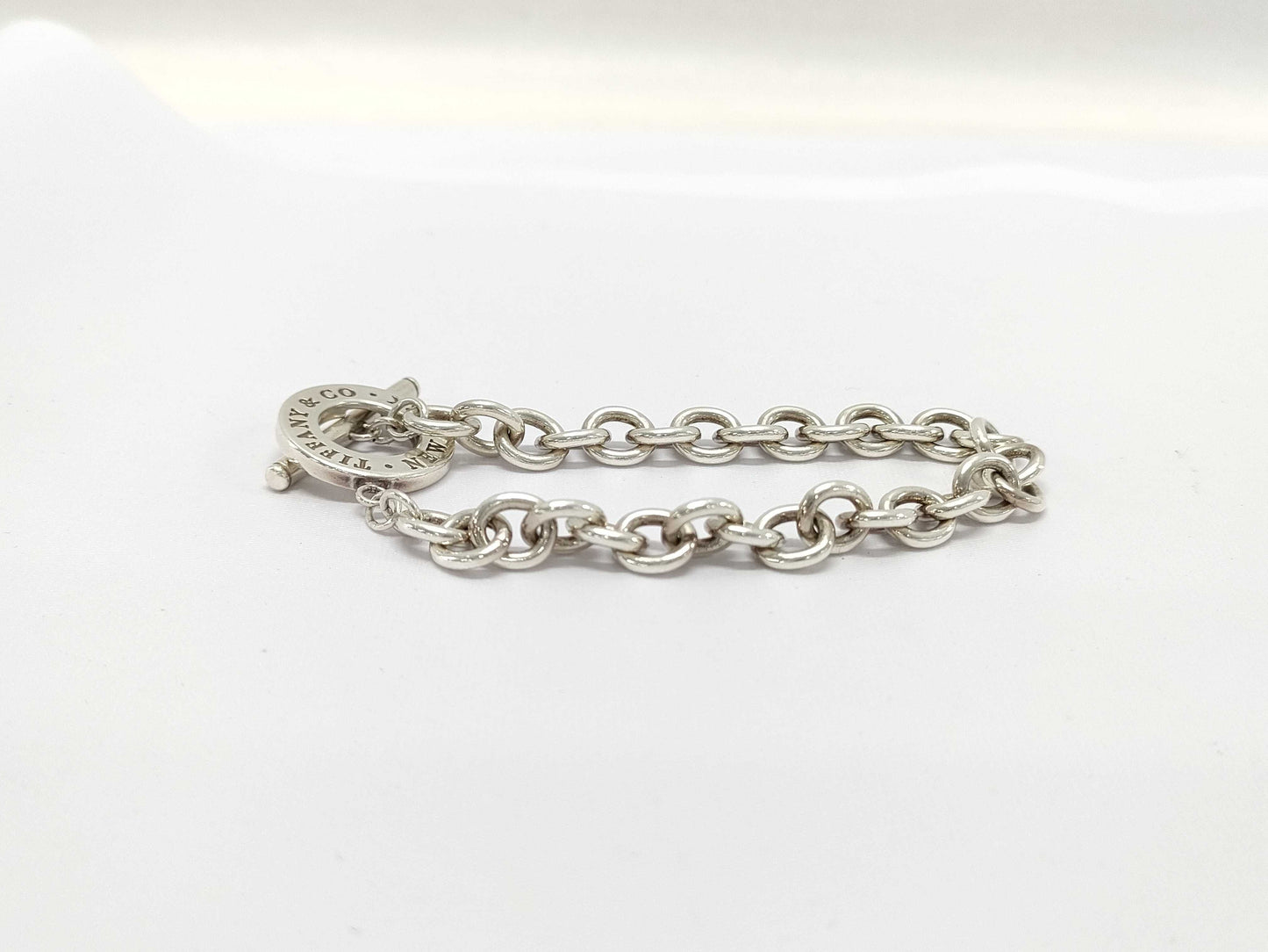 Tiffany & Co. Toggle Circle Bracelet Bracelet & Bangle