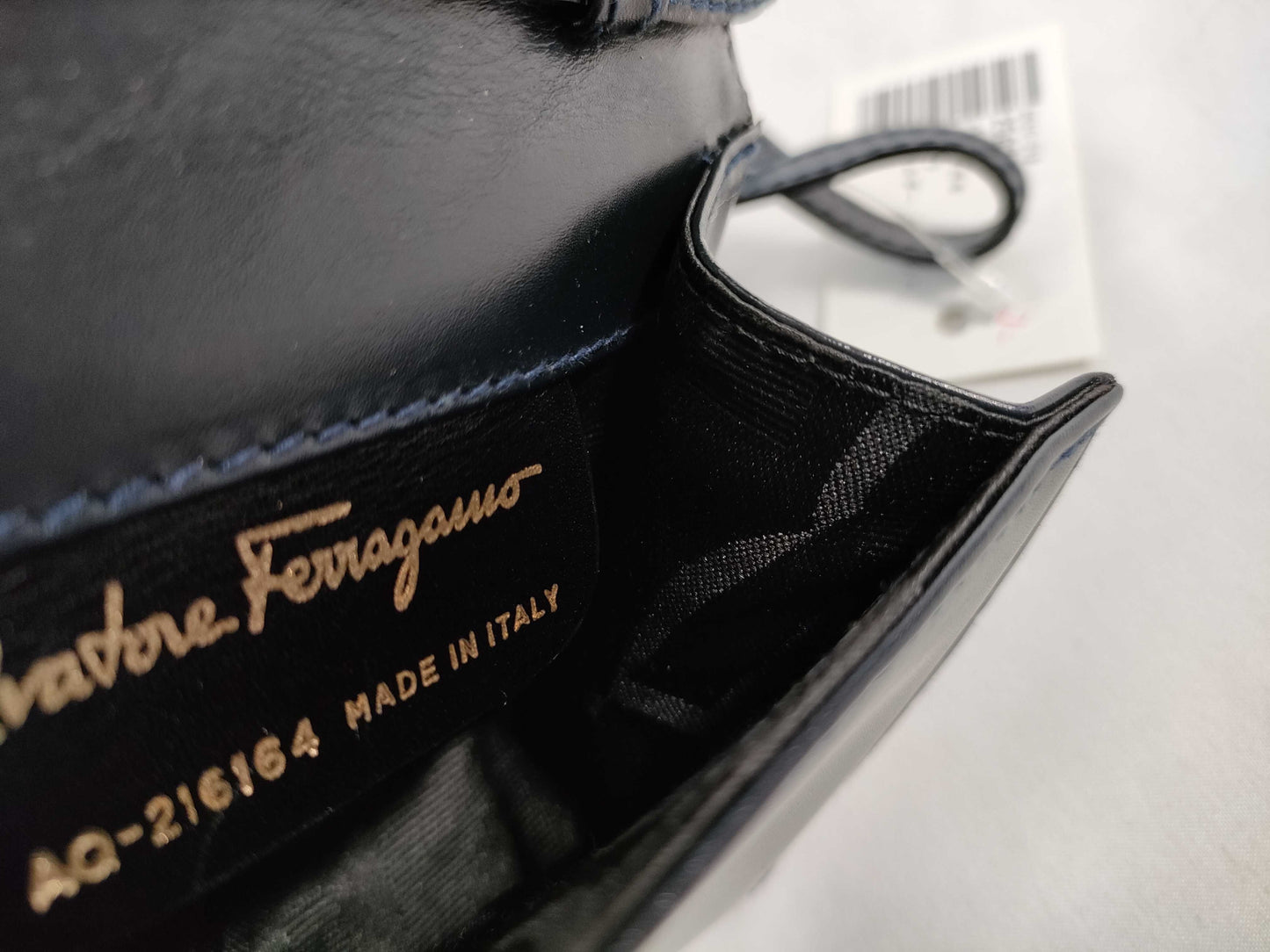 Salvatore Ferragamo Vara Shoulder Pochette Shoulder Bag