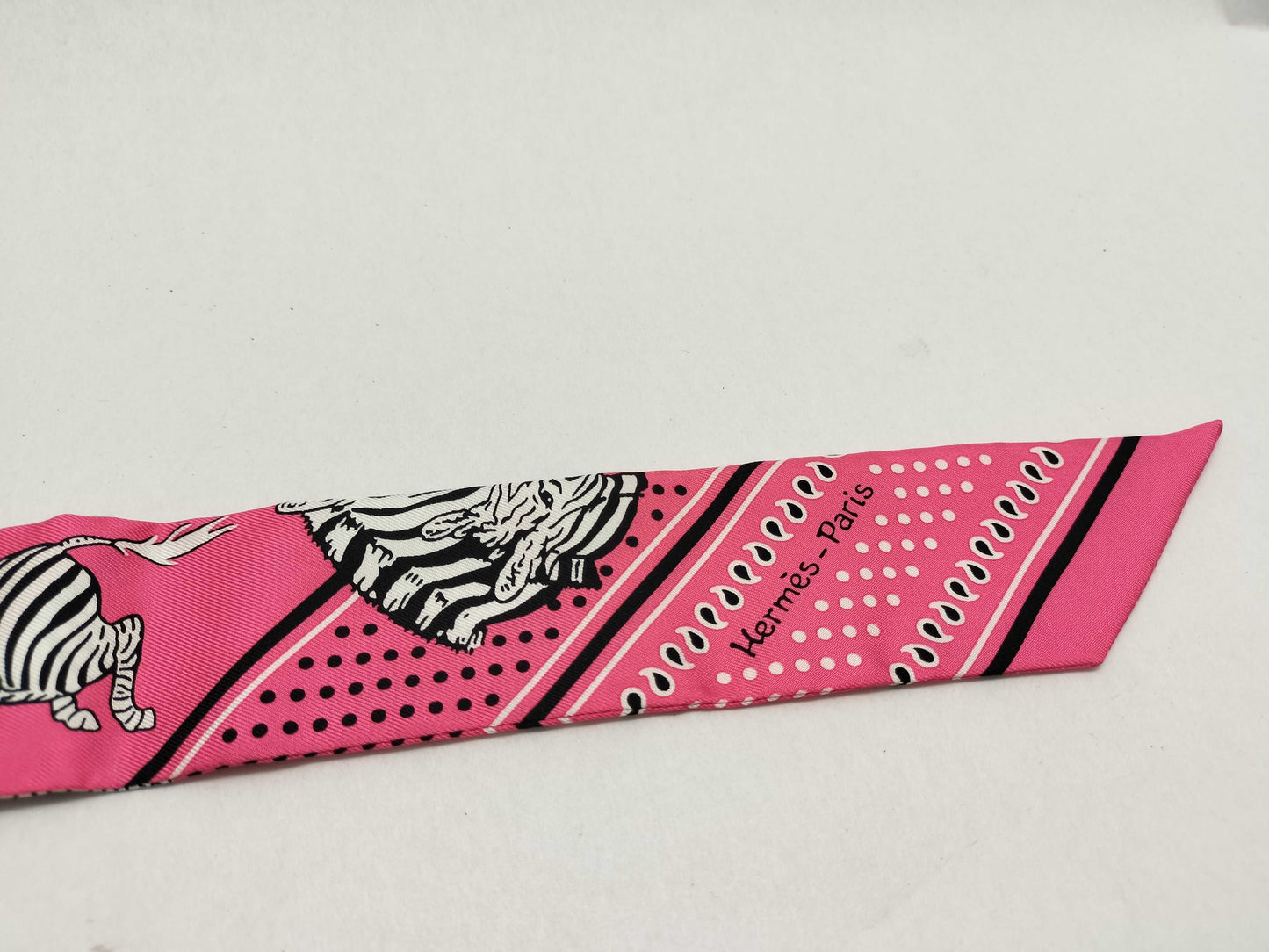 HERMES Twilly Zebra Pink Scarf