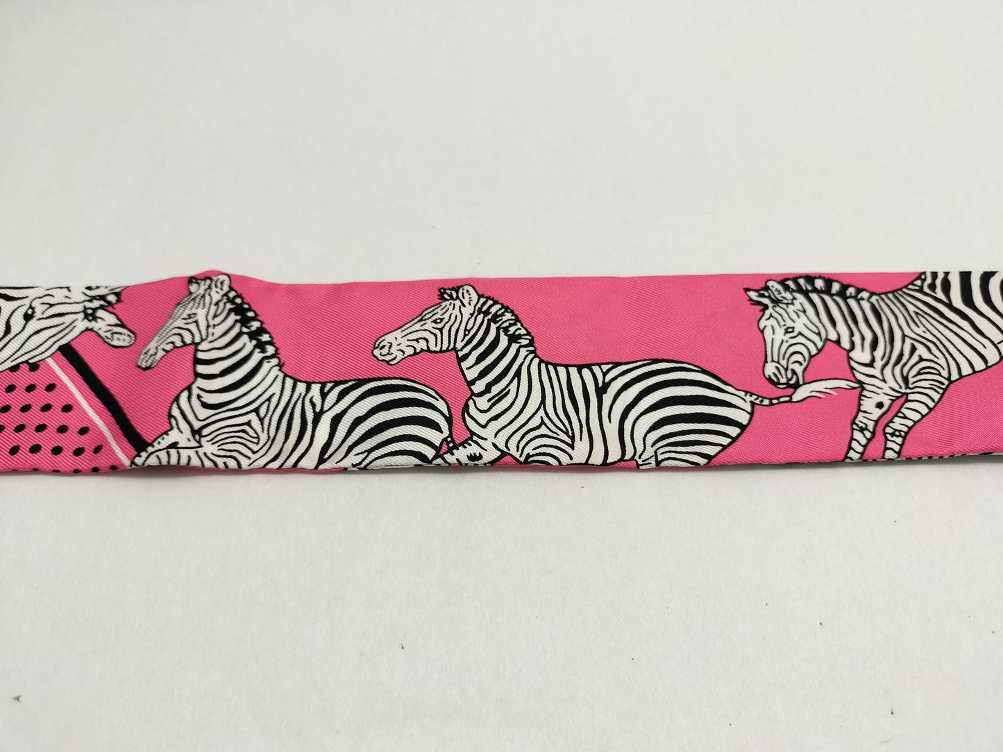 HERMES Twilly Zebra Pink Scarf