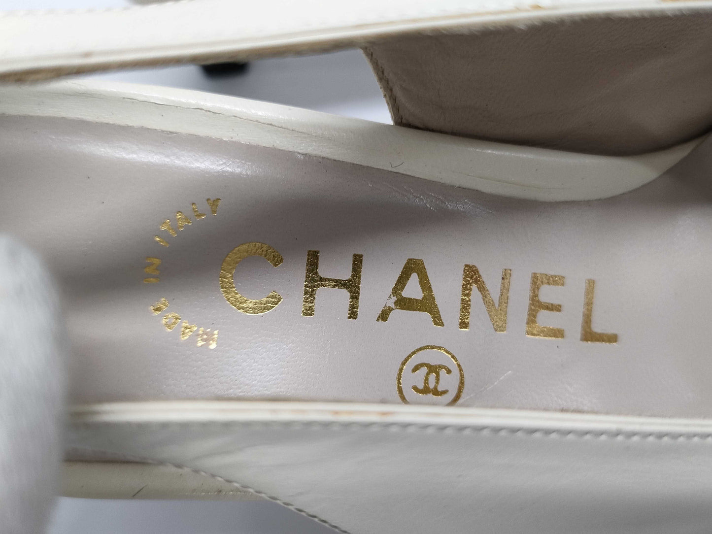 CHANEL pumps