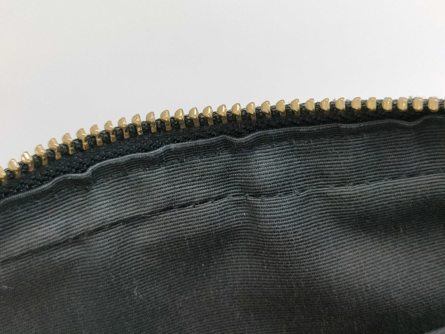 COACH F75818 Double Zipper Shoulder Bag