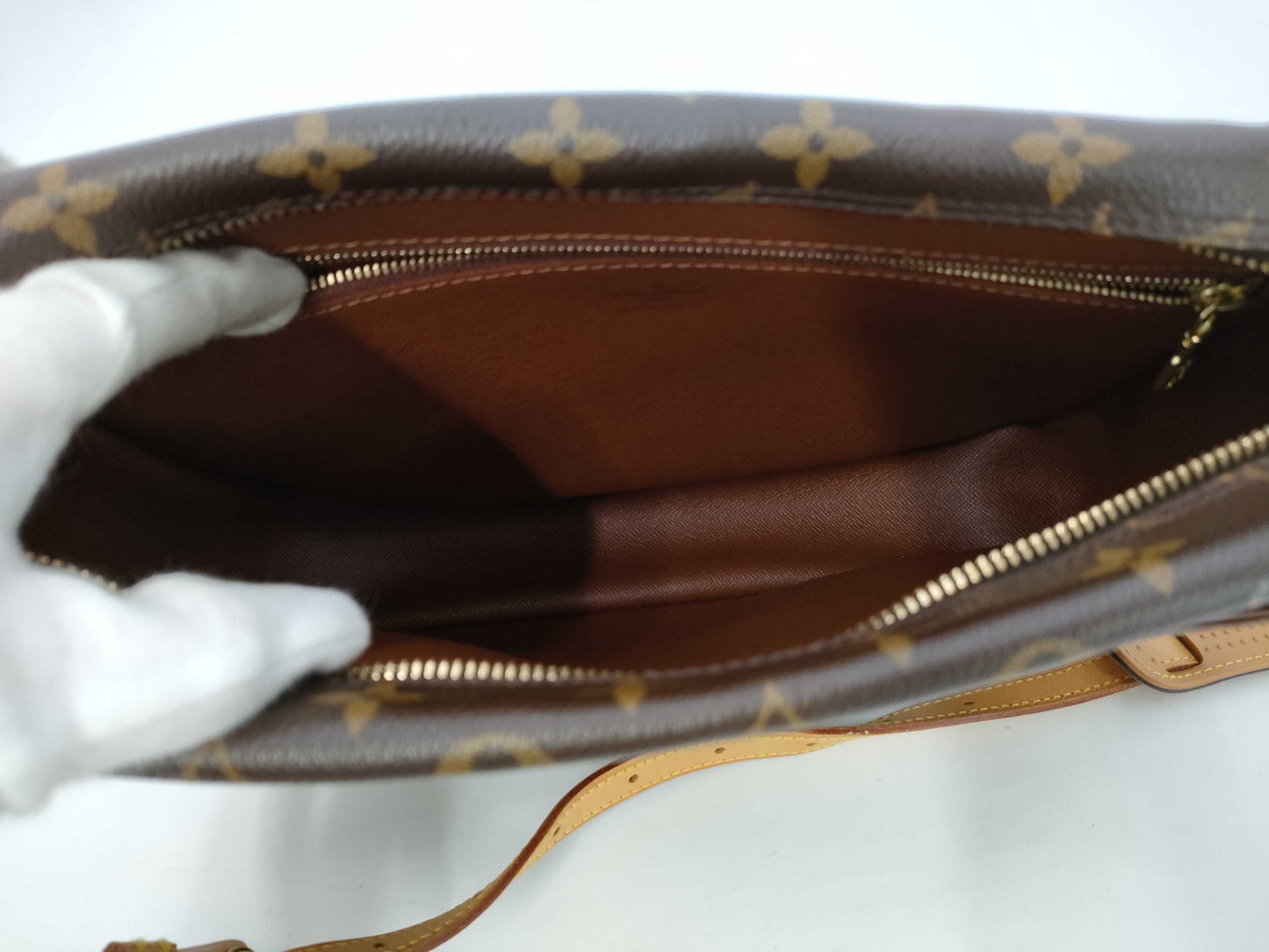 LOUIS VUITTON Monogram Trocadero 30 Shoulder Bag