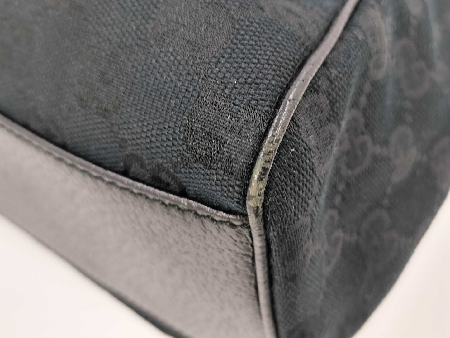 GUCCI 152457 002122 GG Canvas Handbag