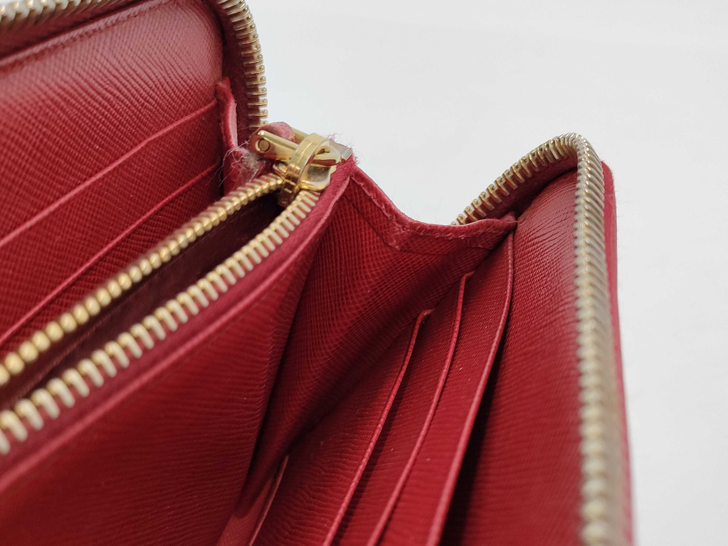 PRADA Saffiano Round Zip Long Wallet Red