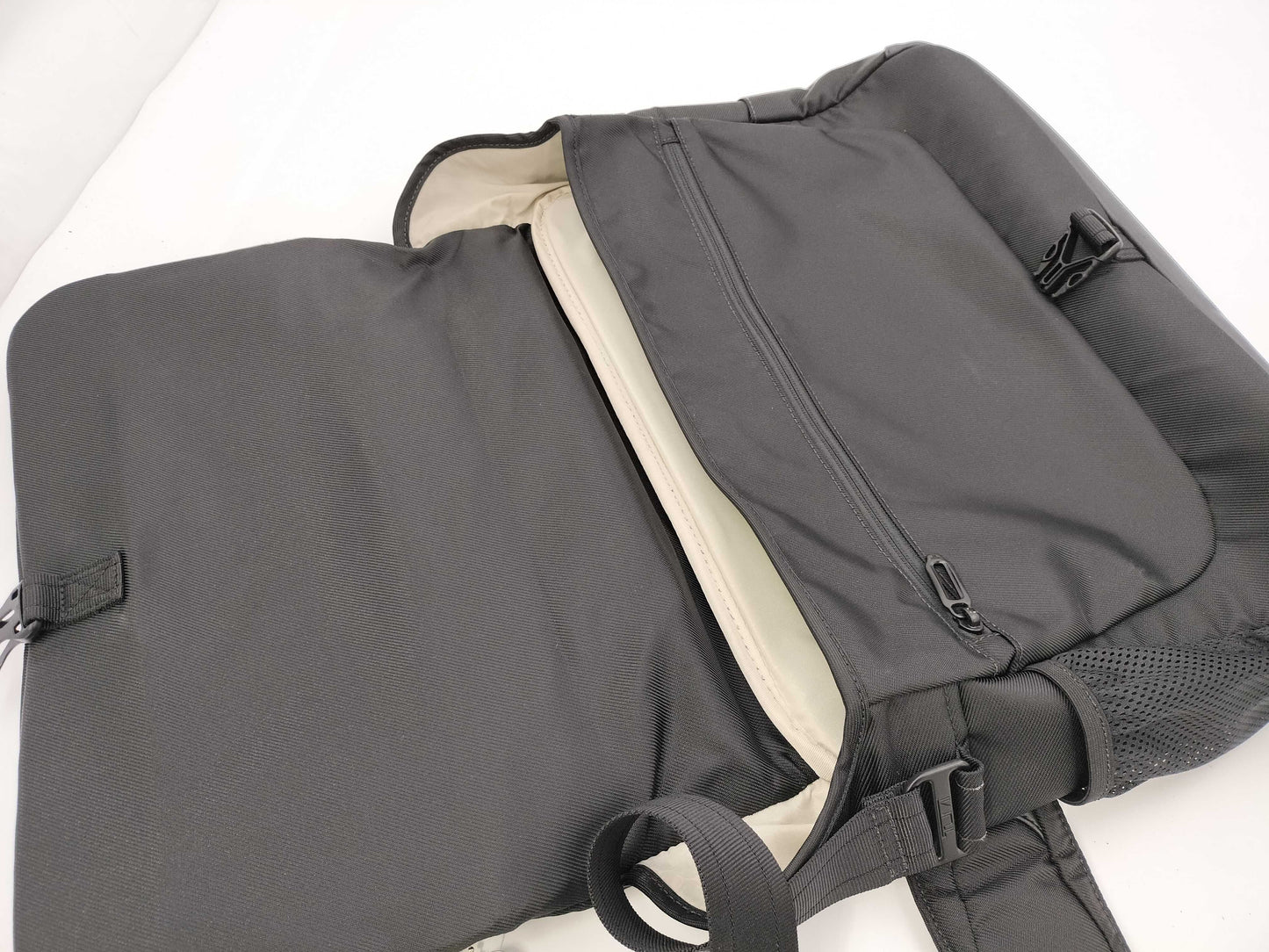 TUMI TECH Business Bag, Excellent Condition