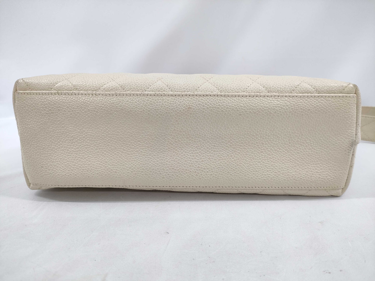 CHANEL Caviar Skin Turnlock Tote with G/Seal Shoulder Bag