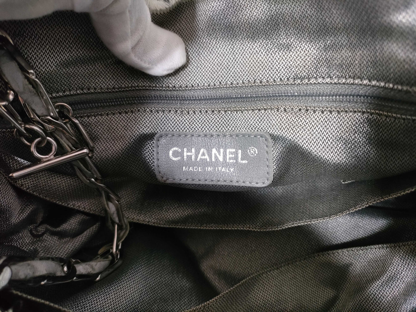 CHANEL Mademoiselle Chain Shoulder Bag