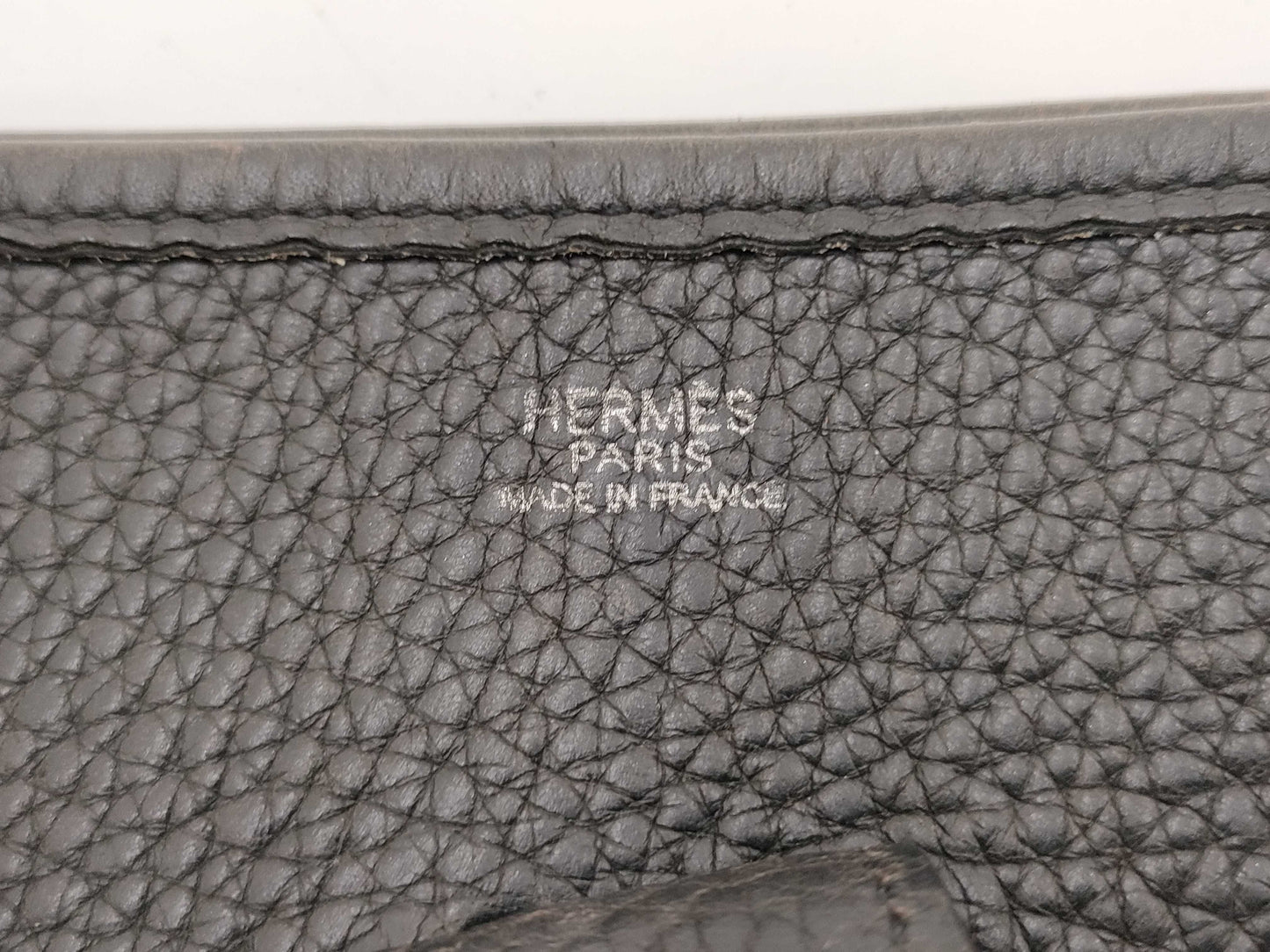 HERMES Evelyn II J engraved shoulder bag