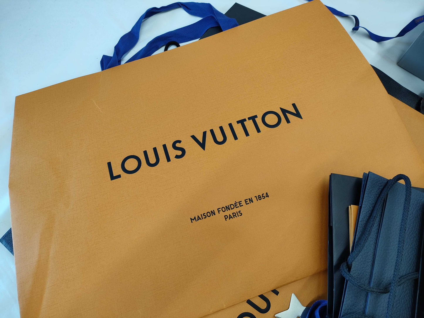 LOUIS VUITTON Rolex / Balenciaga / Hermes / Vuitton / Dior Empty Boxes / Paper Bags *34 pieces Empty Brand Boxes Bulk Empty Brand Boxes Bulk