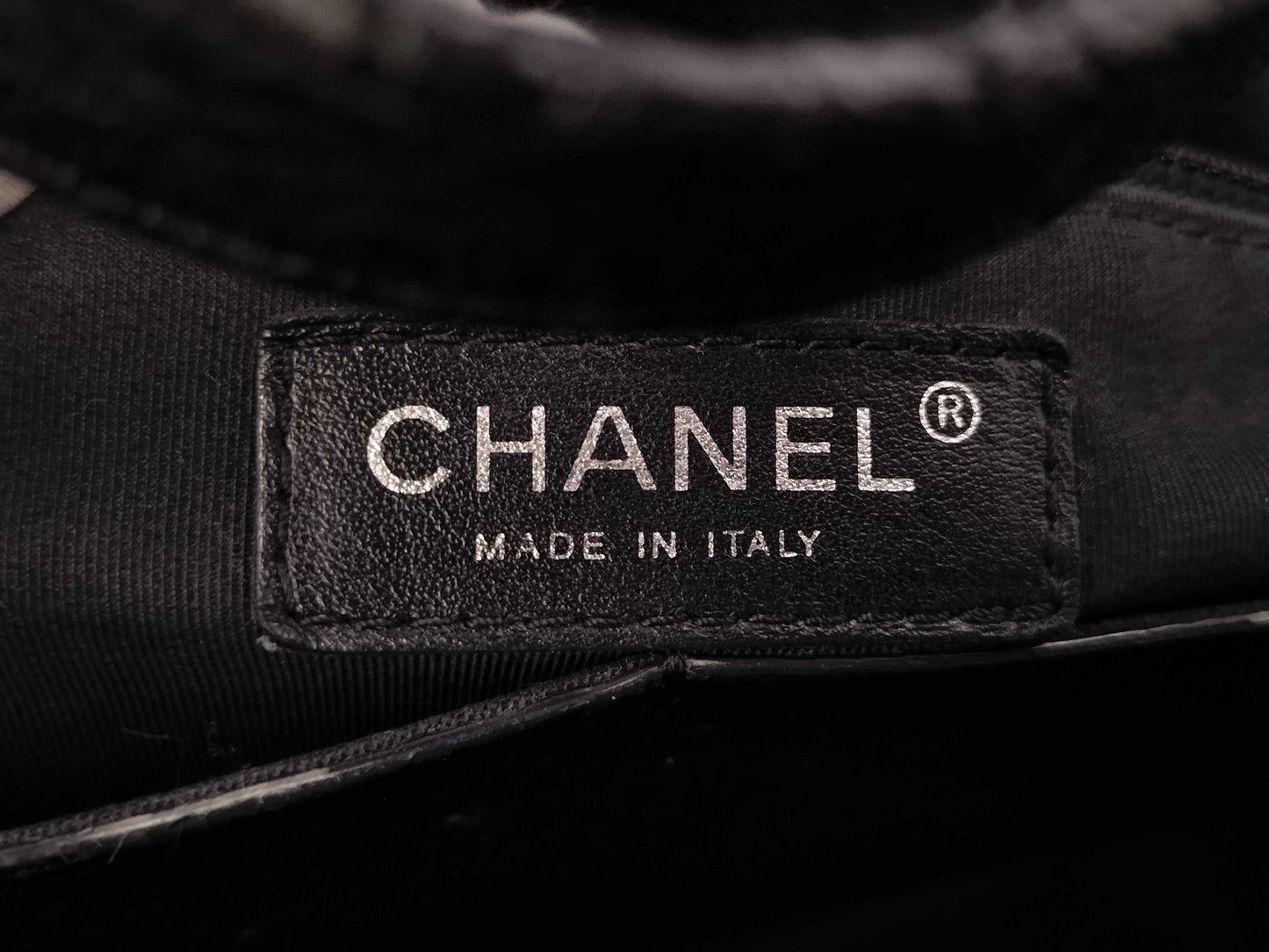 CHANEL 26261327 Calfskin Chain Tote 2-Way Tote Bag, No. 26