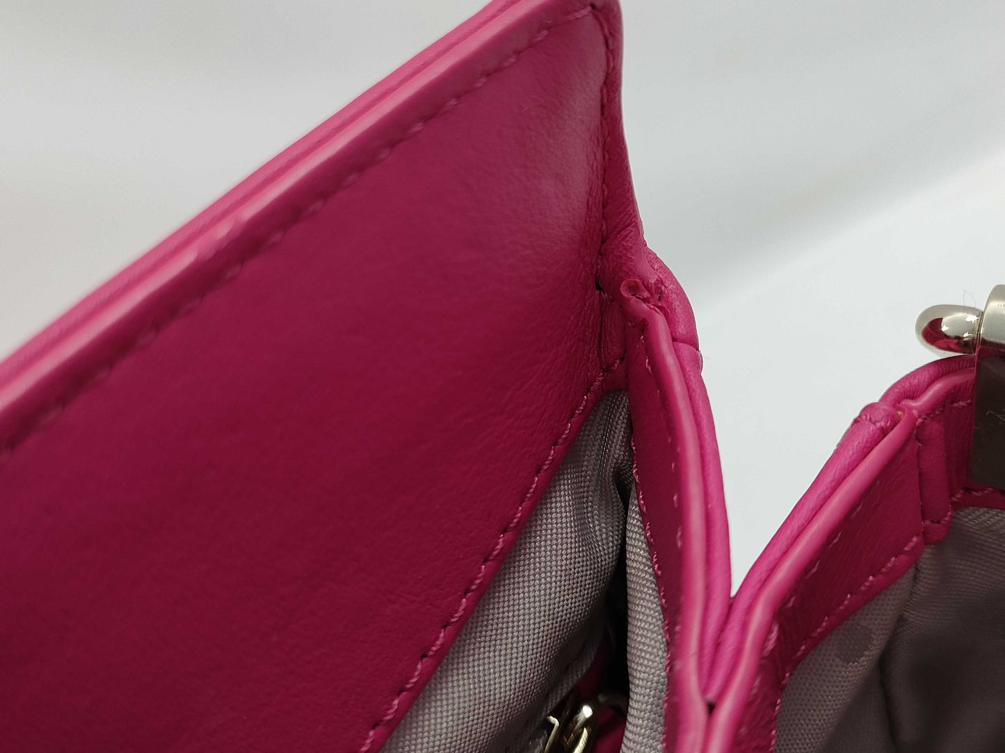Kate Spade PXRU5747 Chain Shoulder Bag