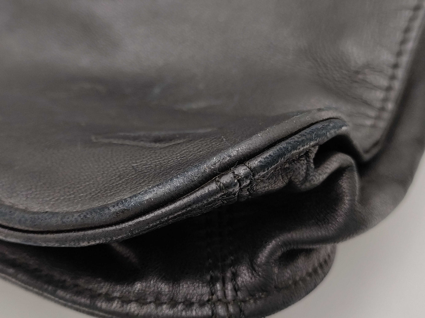 Dunhill leather suit bag