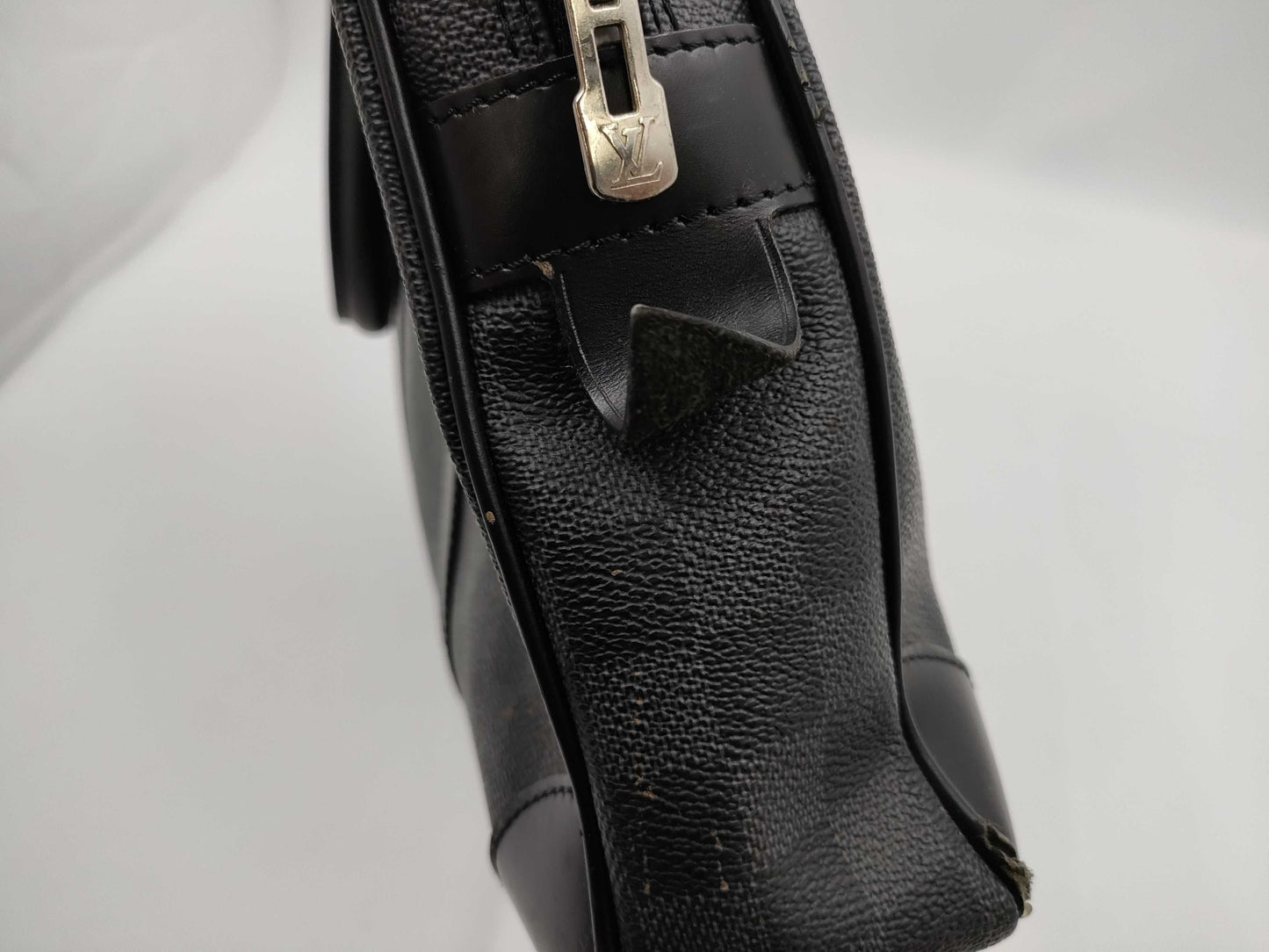 LOUIS VUITTON Damier Graphite Porto Document Voyage Zipper Junk Bag
