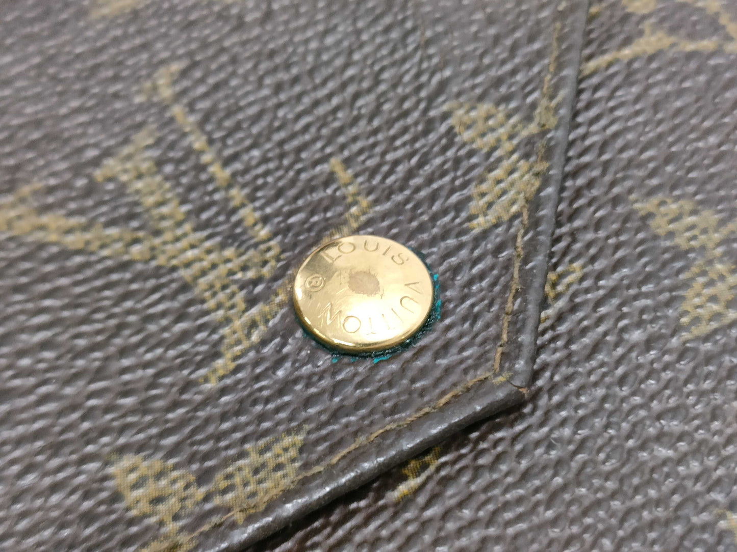 LOUIS VUITTON Monogram Porte Monnaie Bi-E Carte Credit Wallet
