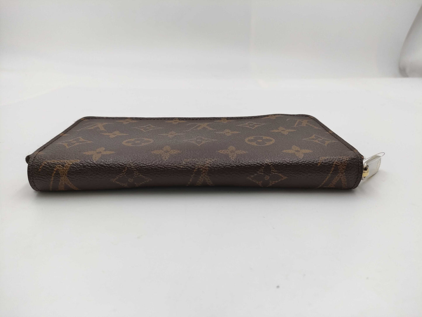 LOUIS VUITTON Monogram Zippy Wallet
