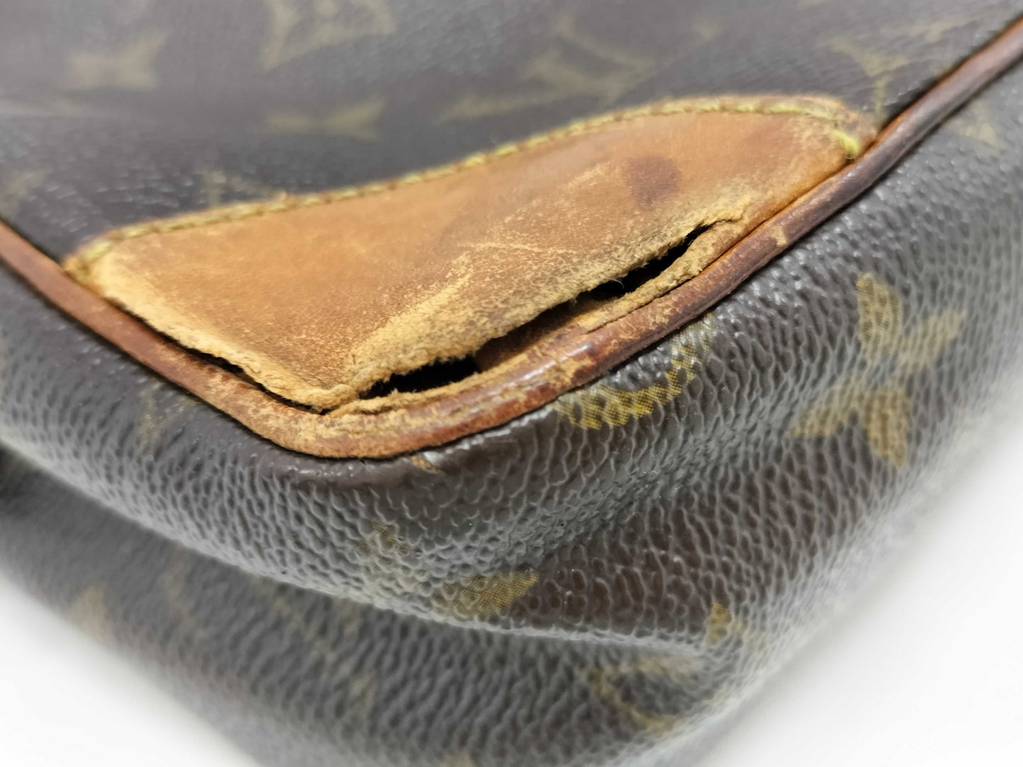 LOUIS VUITTON Monogram Compiegne Second Bag