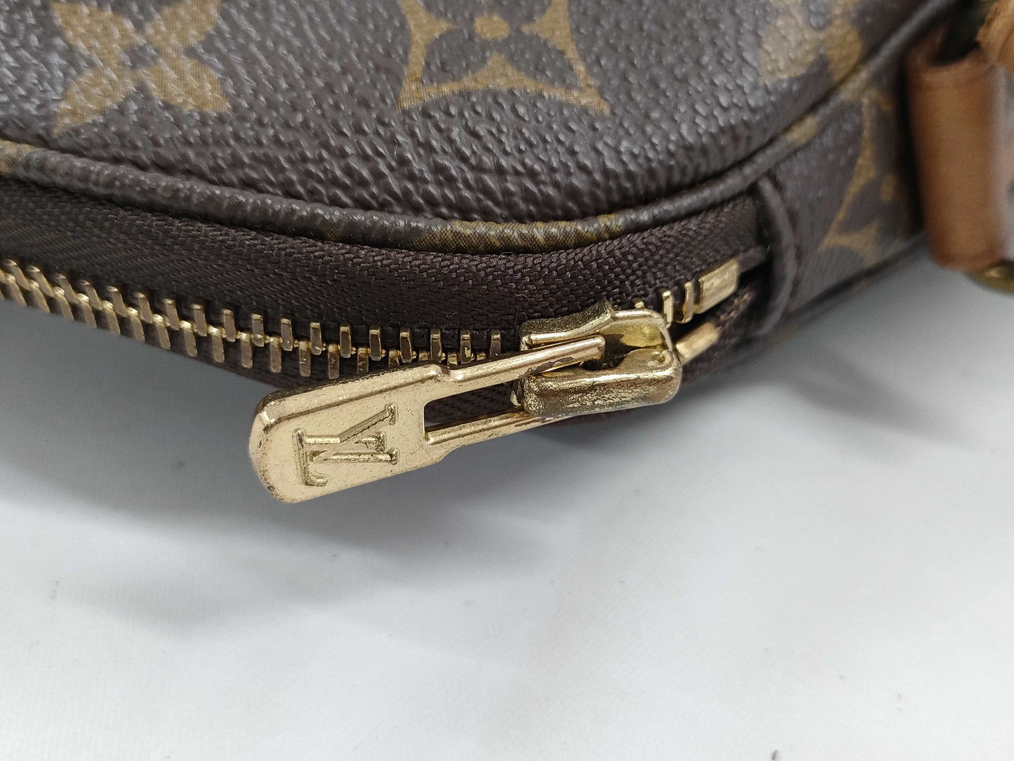LOUIS VUITTON Monogram Sac Ballade Shoulder Bag