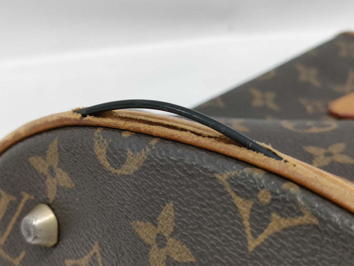 LOUIS VUITTON Monogram Bucket PM Tote Bag