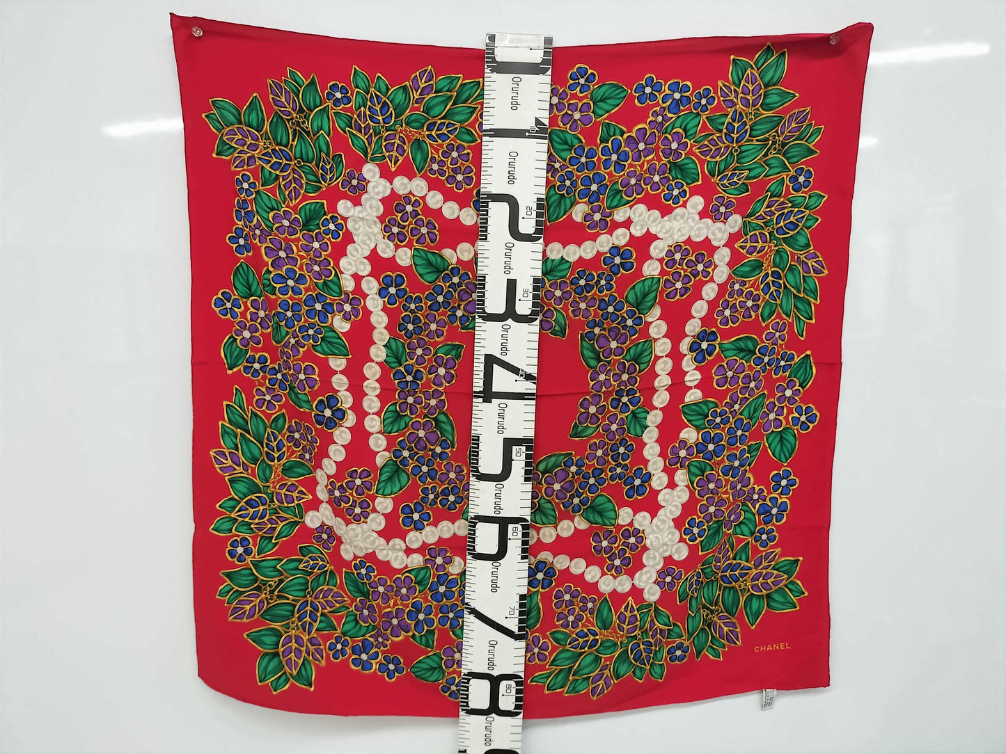 CHANEL floral motif red scarf