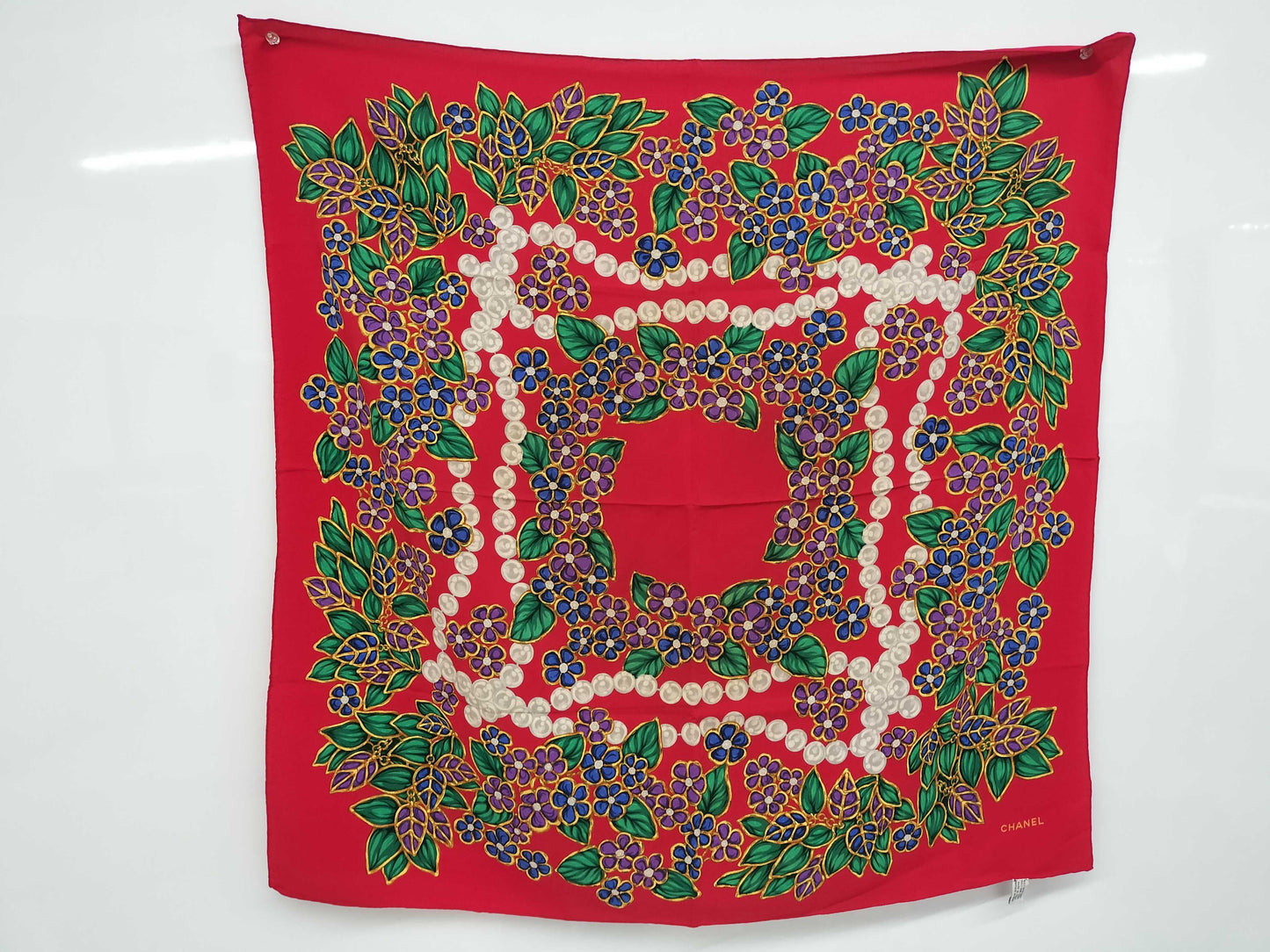 CHANEL floral motif red scarf