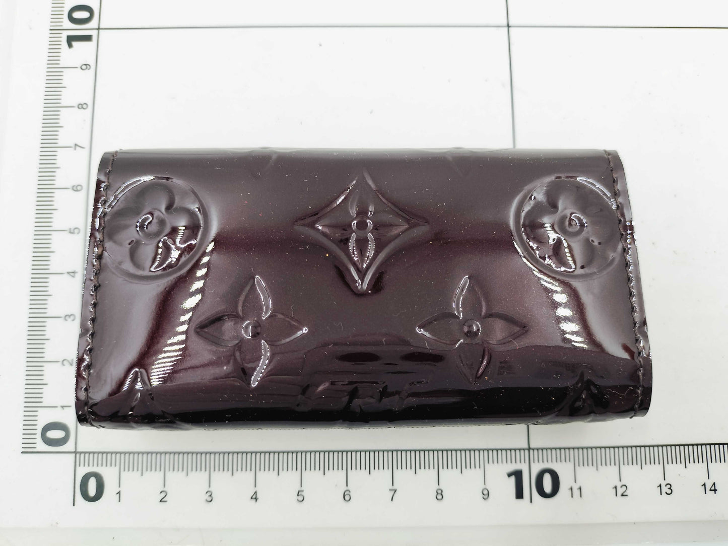 LOUIS VUITTON Vernis M93517 Multicle 4-Row Wallet