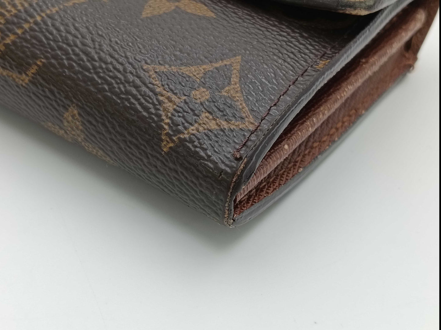 LOUIS VUITTON Monogram Portefeuille Sarah Wallet