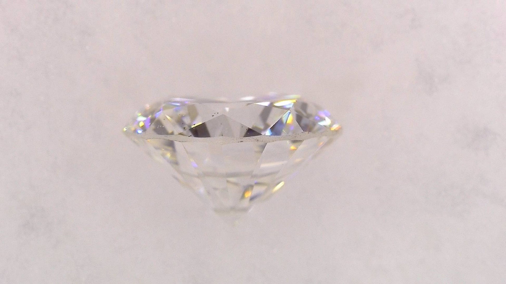 0.392ct F VS-2 VERY GOOD/VG/GD FAINT NATURAL 4.73-4.77X2.82mm Diamond Loose