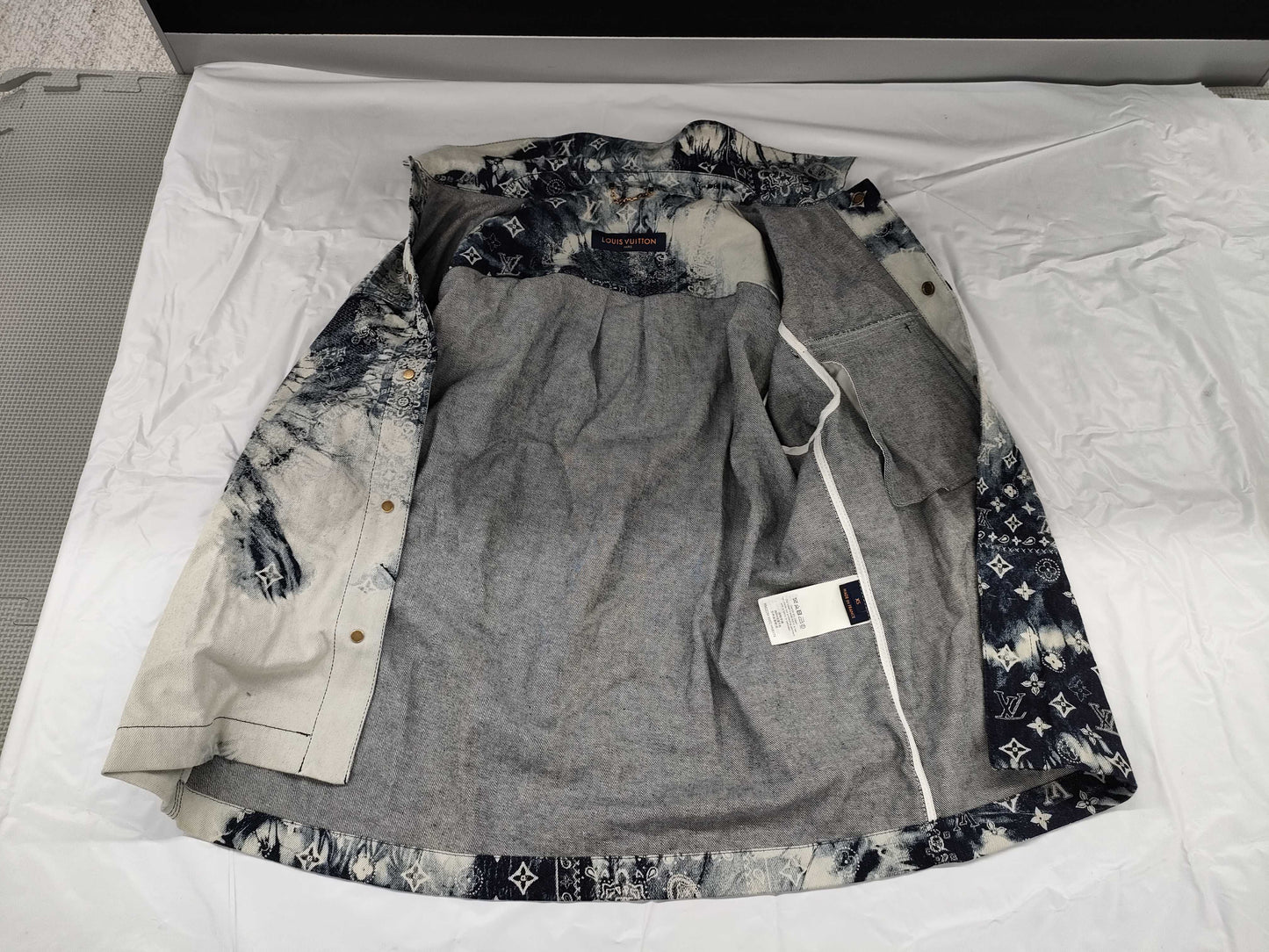 LOUIS VUITTON Monogram Bandana Short Sleeve Shirt