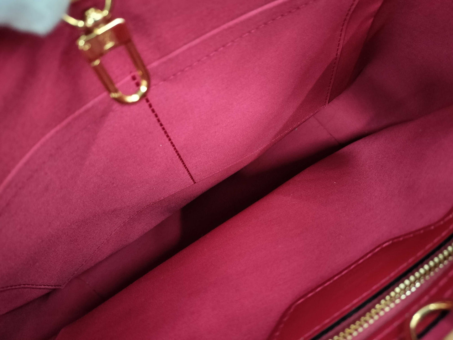 LOUIS VUITTON Vernis Catalina BB M90016 Handbag