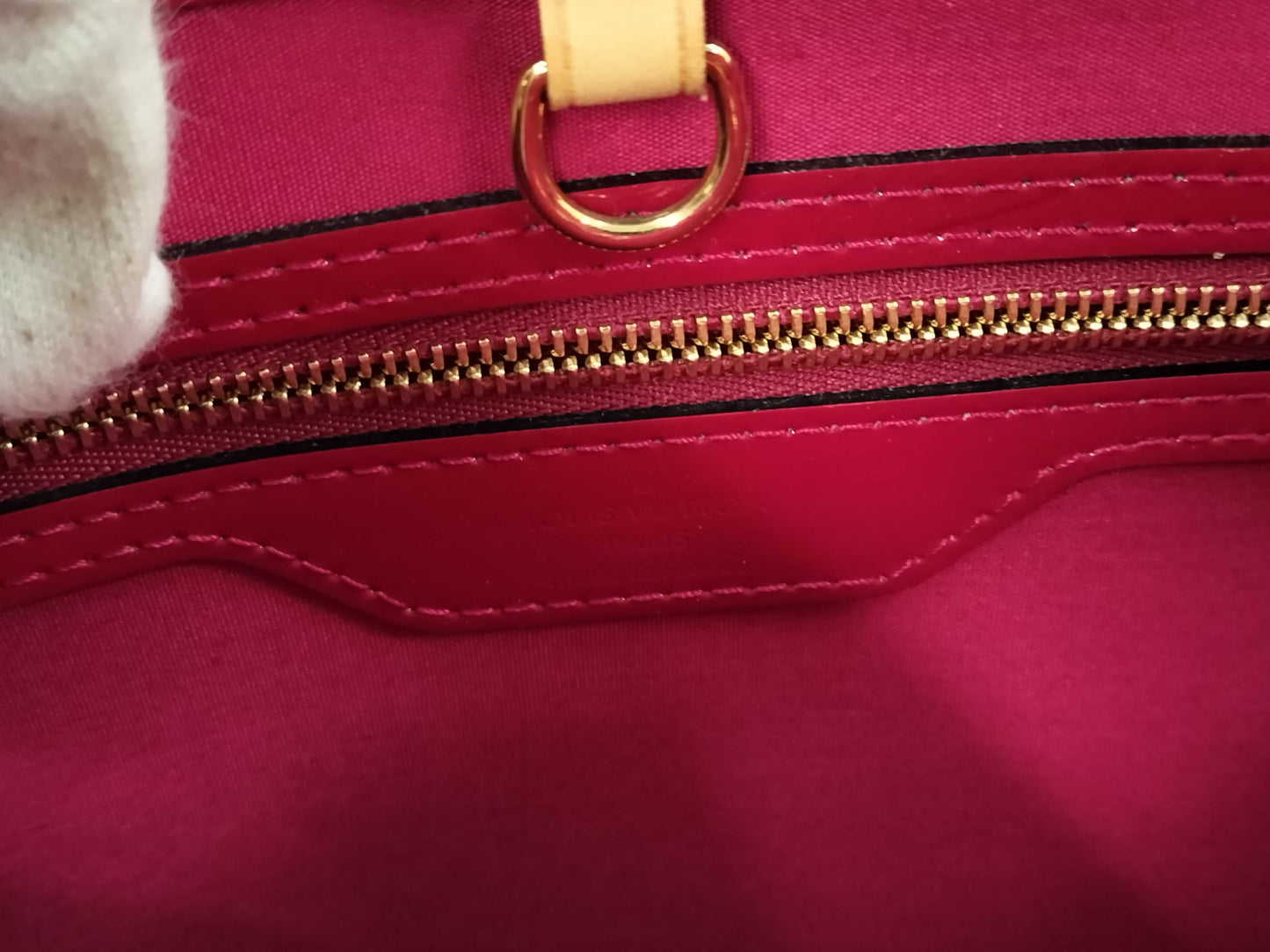 LOUIS VUITTON Vernis Catalina BB M90016 Handbag