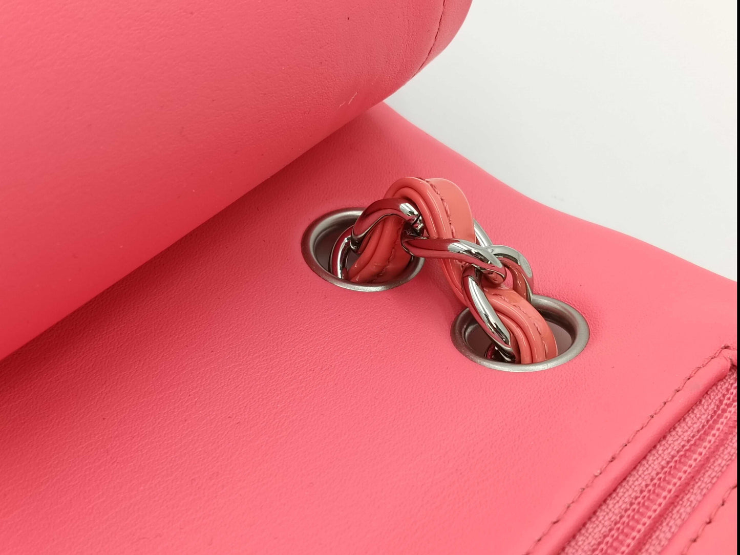 CHANEL No. 21 Enamel Matelasse Pink Shoulder Bag