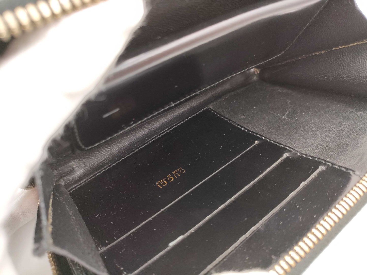 GUCCI Bamboo Round Enamel Wallet