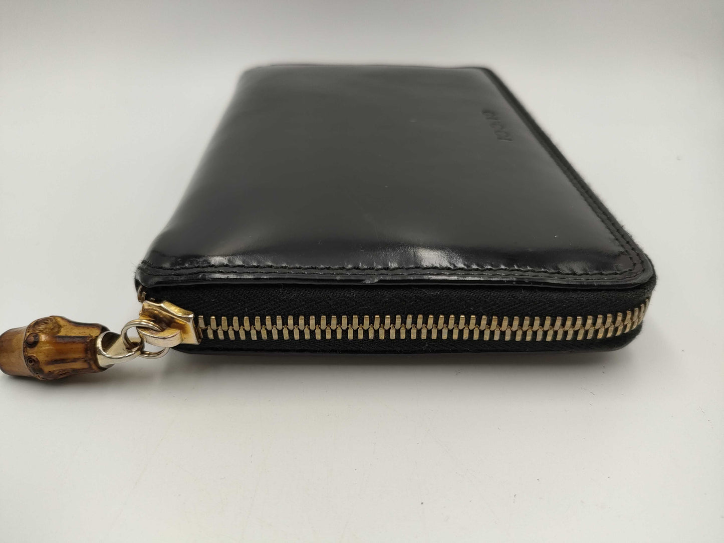 GUCCI Bamboo Round Enamel Wallet